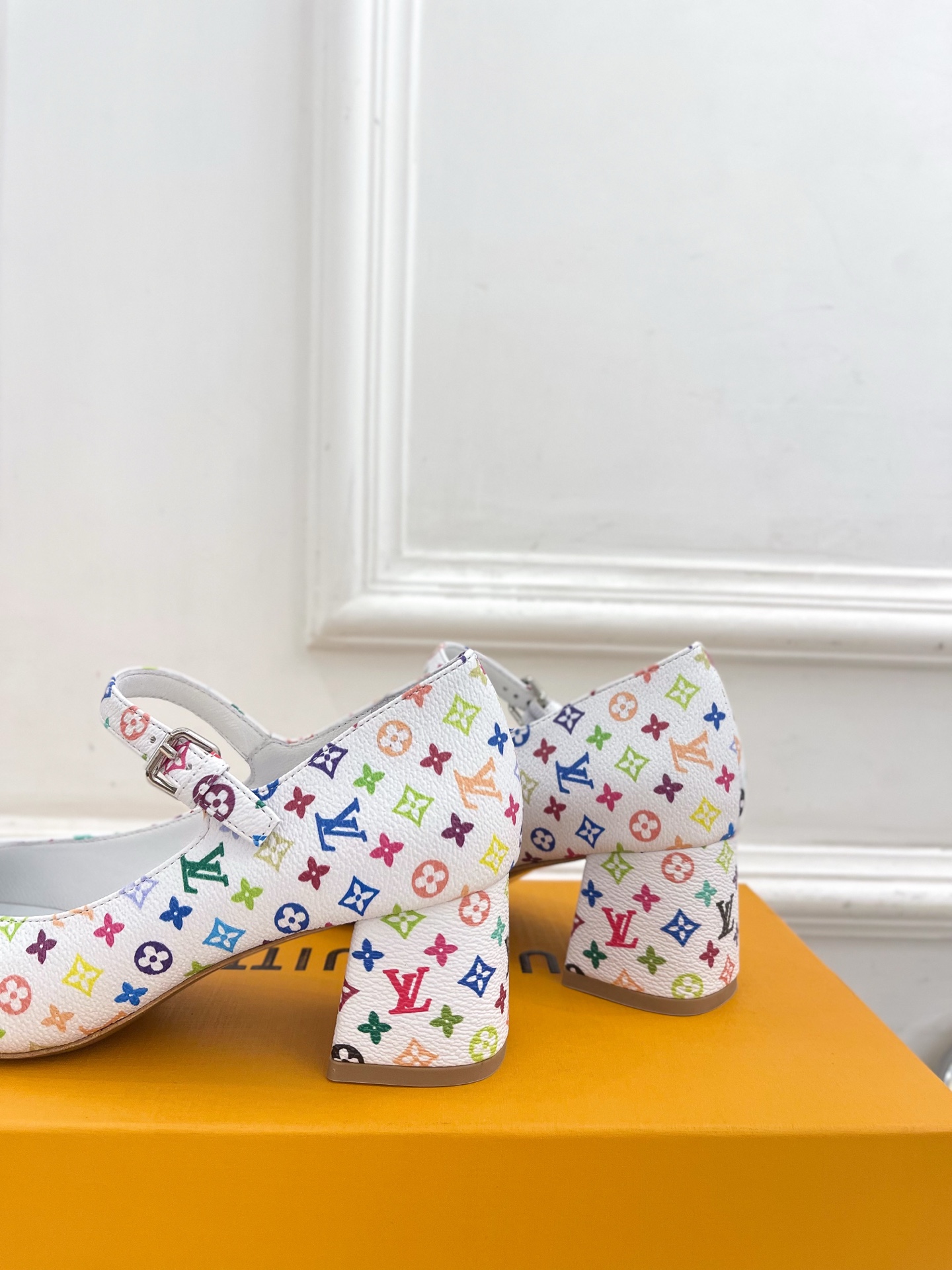 Women's high heels